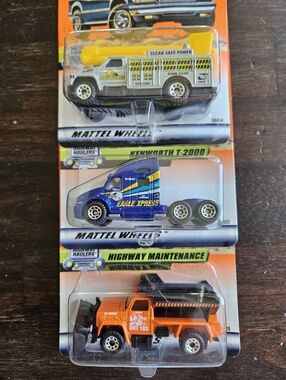 3 NWT 1999 Matchbox "Highway Haulers" Vehicles